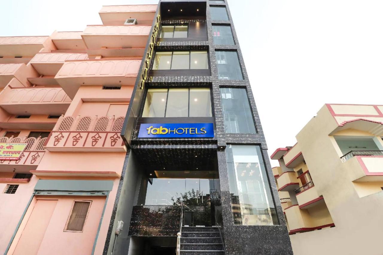 Fabexpress Lemon Grass Hotel Varanasi Bagian luar foto