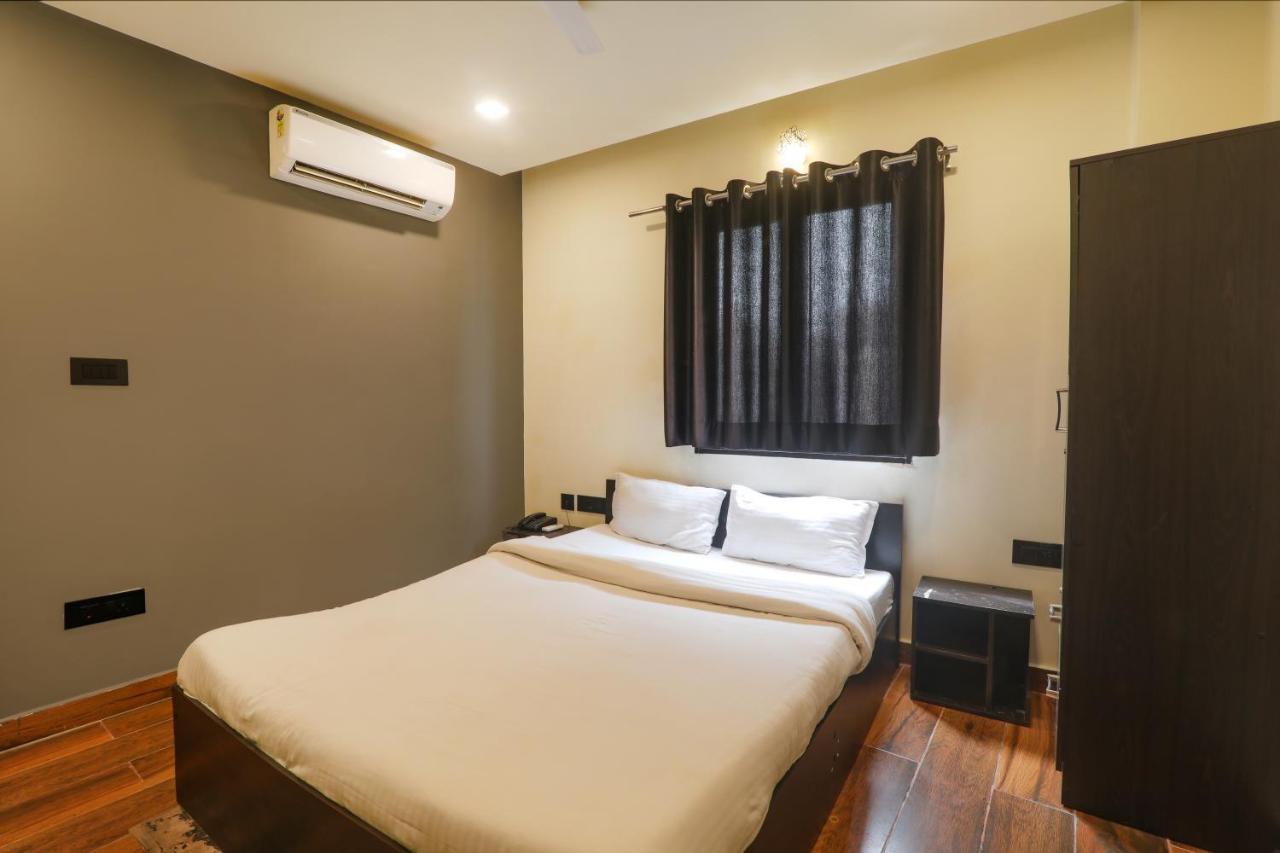 Fabexpress Lemon Grass Hotel Varanasi Bagian luar foto