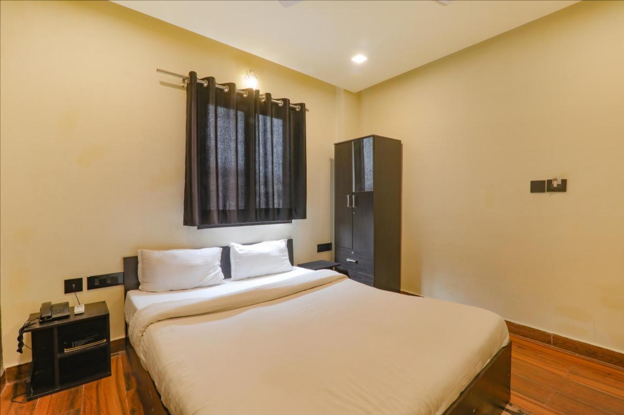 Fabexpress Lemon Grass Hotel Varanasi Bagian luar foto