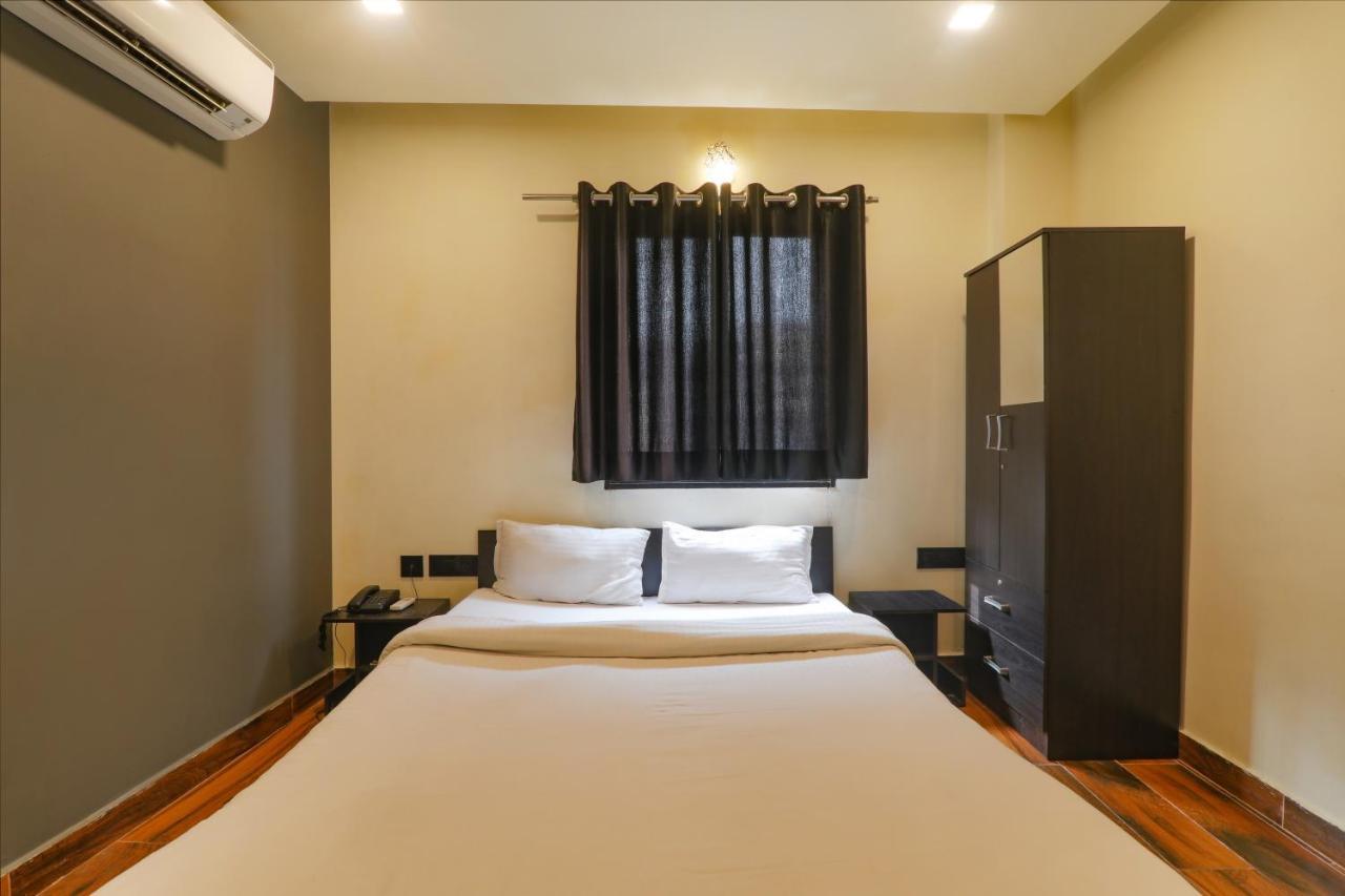 Fabexpress Lemon Grass Hotel Varanasi Bagian luar foto