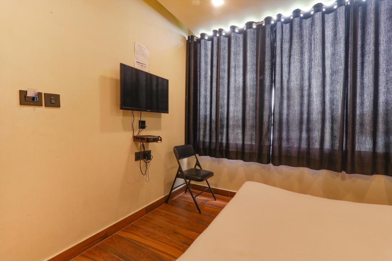 Fabexpress Lemon Grass Hotel Varanasi Bagian luar foto