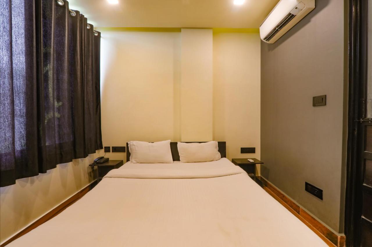 Fabexpress Lemon Grass Hotel Varanasi Bagian luar foto