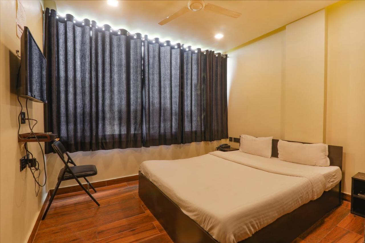 Fabexpress Lemon Grass Hotel Varanasi Bagian luar foto